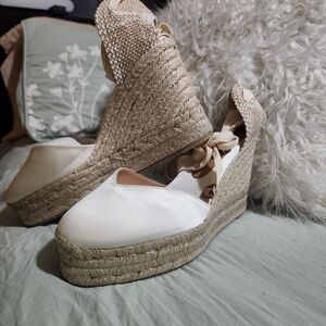 Castaner Cream Wedge Espadrilles